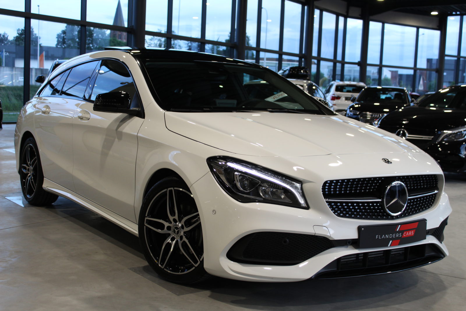 Mercedes cla 180. Мерседес CLA 180. Mercedes Benz CLA 180 AMG. Mercedes CLA 180 D. Мерседес CLA 2018 AMG.