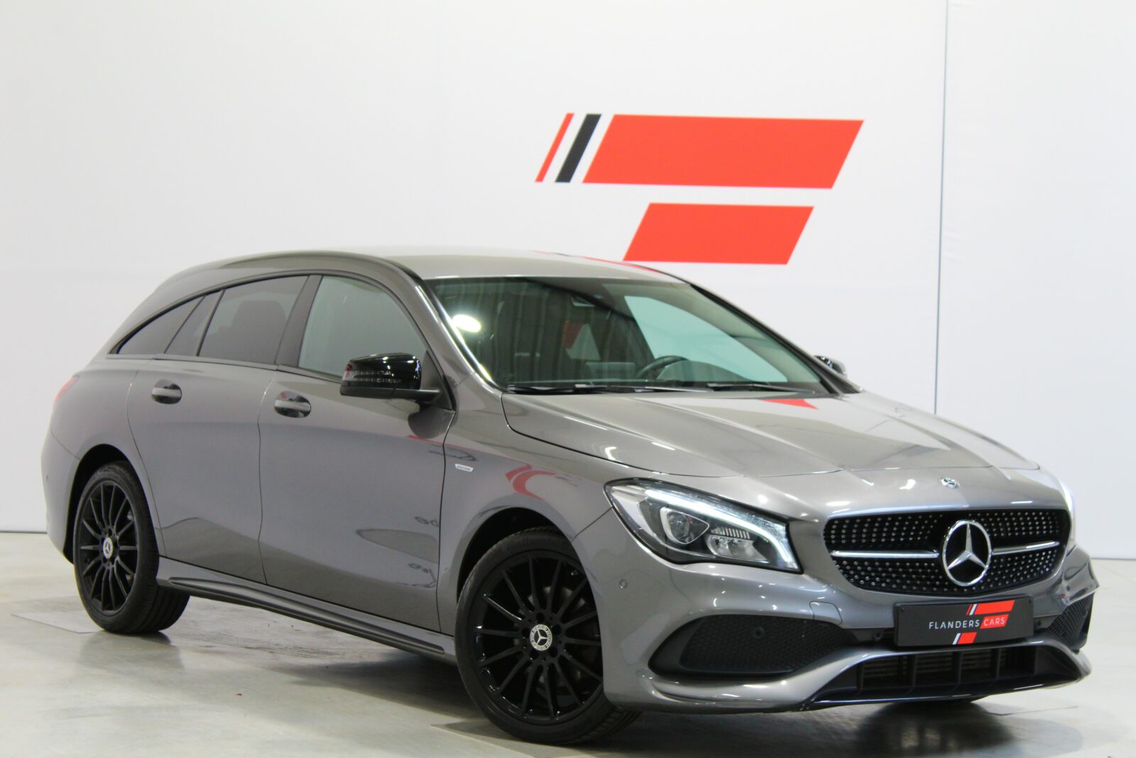 Mercedes CLA180 Shooting brake * AMG & NIGHT & Edition *