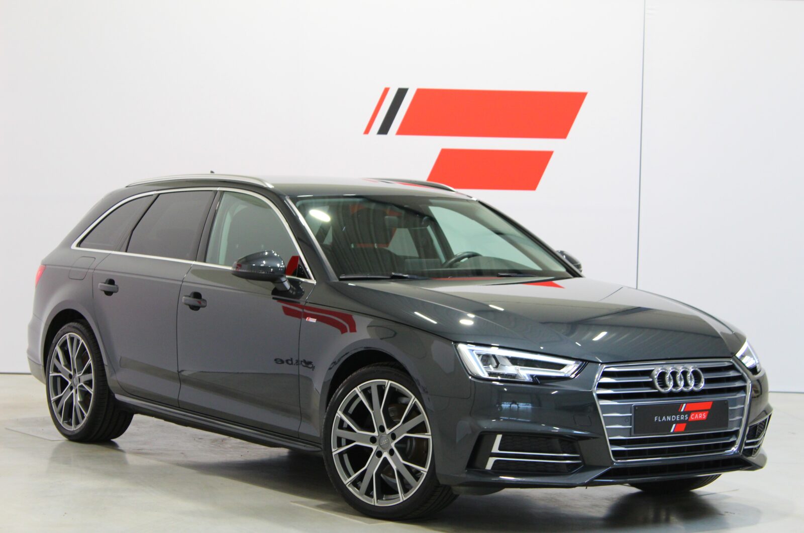 Audi A4 Avant 35 TFSI * S-Line *