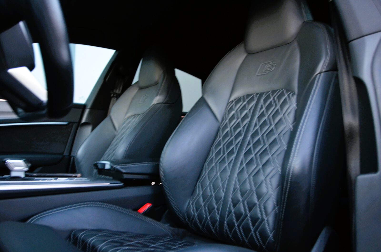 Audi A7 50 TFSIe * HYBRID * S-Line & Black Edition *